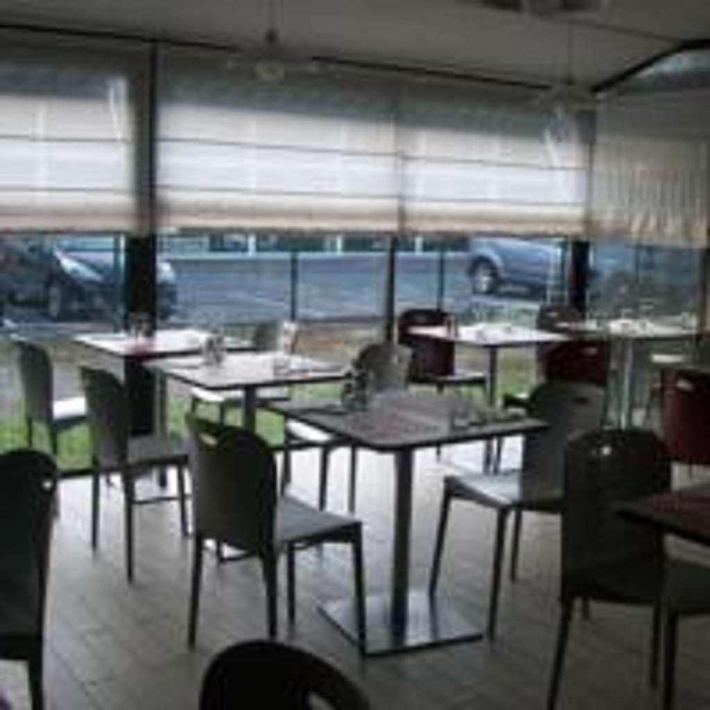 Kyriad Tarbes Bastillac Restoran fotoğraf