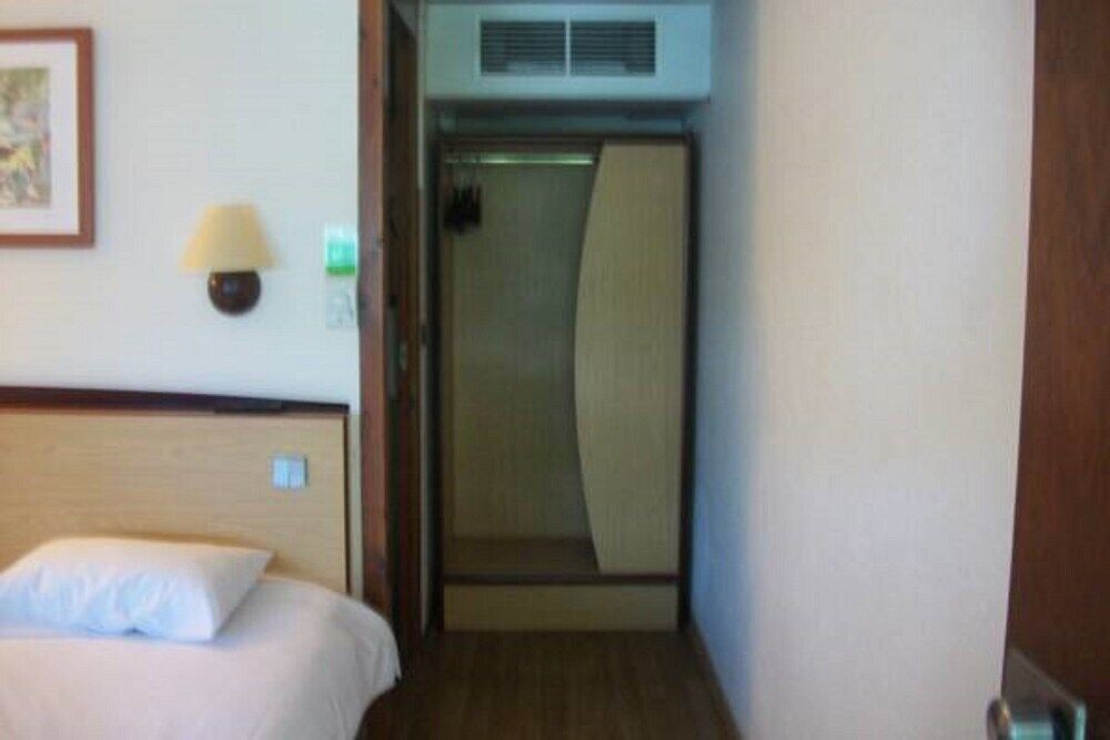Kyriad Tarbes Bastillac Dış mekan fotoğraf